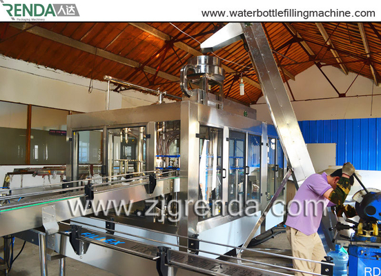 Customized Stainless Steel 5 Gallon Barrel Filling Machine  8.5KW Pure Mineral Water