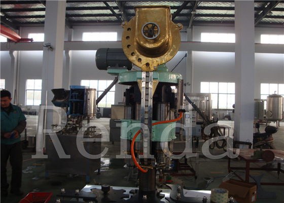 Beverage / Fruit Juice Filling Machine With High Speed Filling Valve PLC Controller