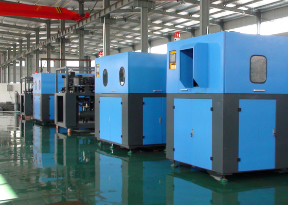 Customized 2L 4000BPH Automatic Bottle Blowing  Machine  380V Plastic Bottle Making