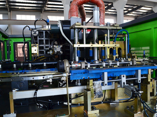 Customized 2L 4000BPH Automatic Bottle Blowing  Machine  380V Plastic Bottle Making