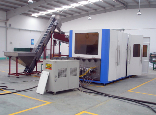 Customized 2L 4000BPH Automatic Bottle Blowing  Machine  380V Plastic Bottle Making